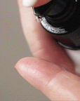 A gif showing the texture of the Alcove Hair Serum 100 ml / 3.4 oz